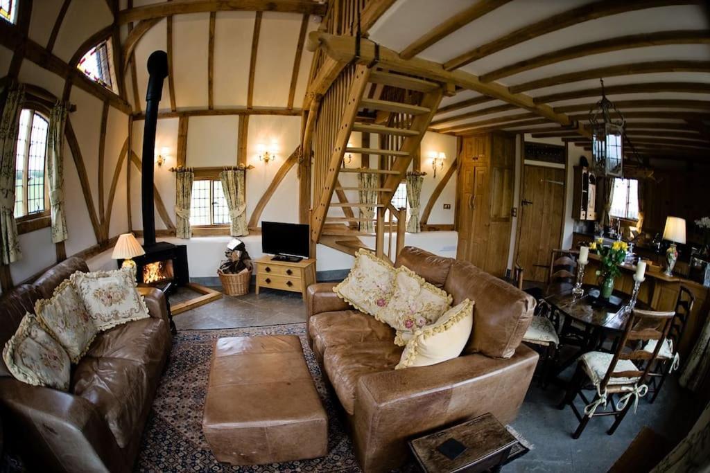 Ebony Cottage Tenbury Exterior foto
