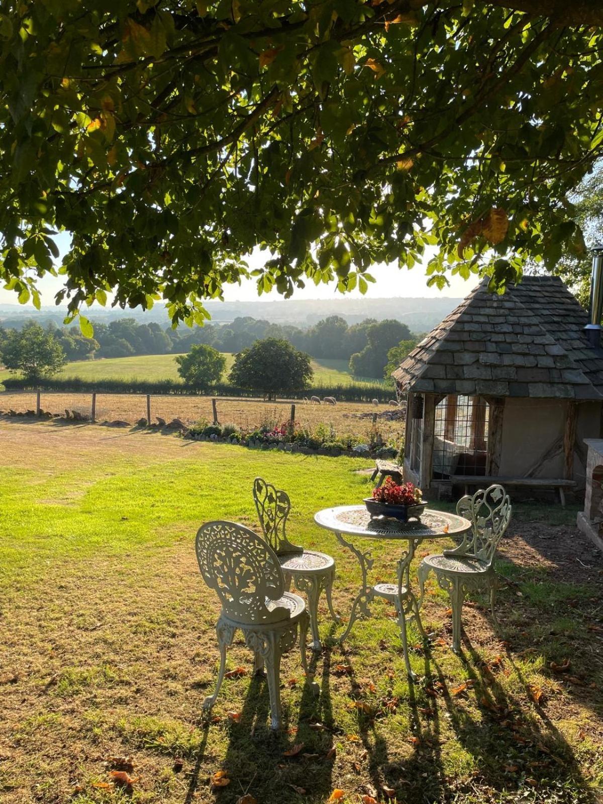 Ebony Cottage Tenbury Exterior foto